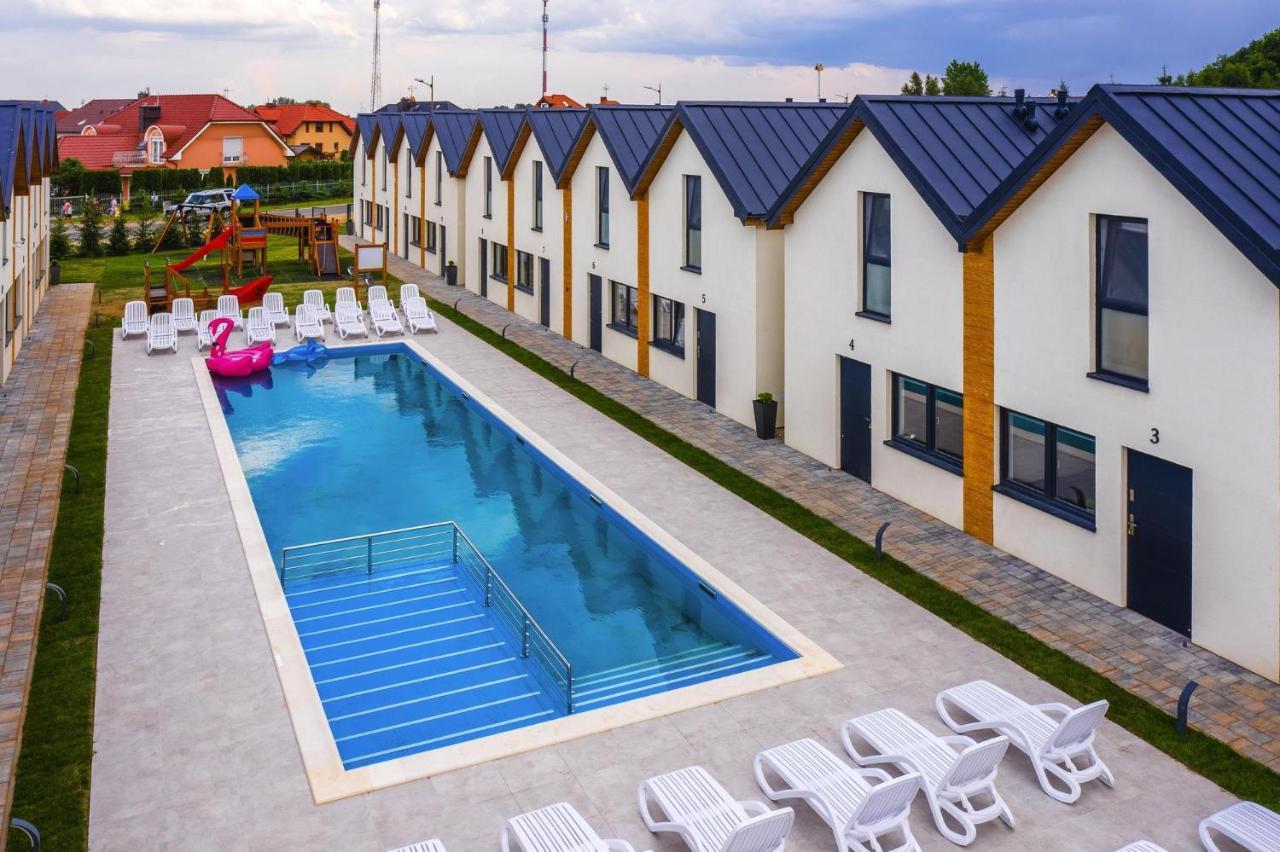 Holiday Complex With Pool, ريفال المظهر الخارجي الصورة