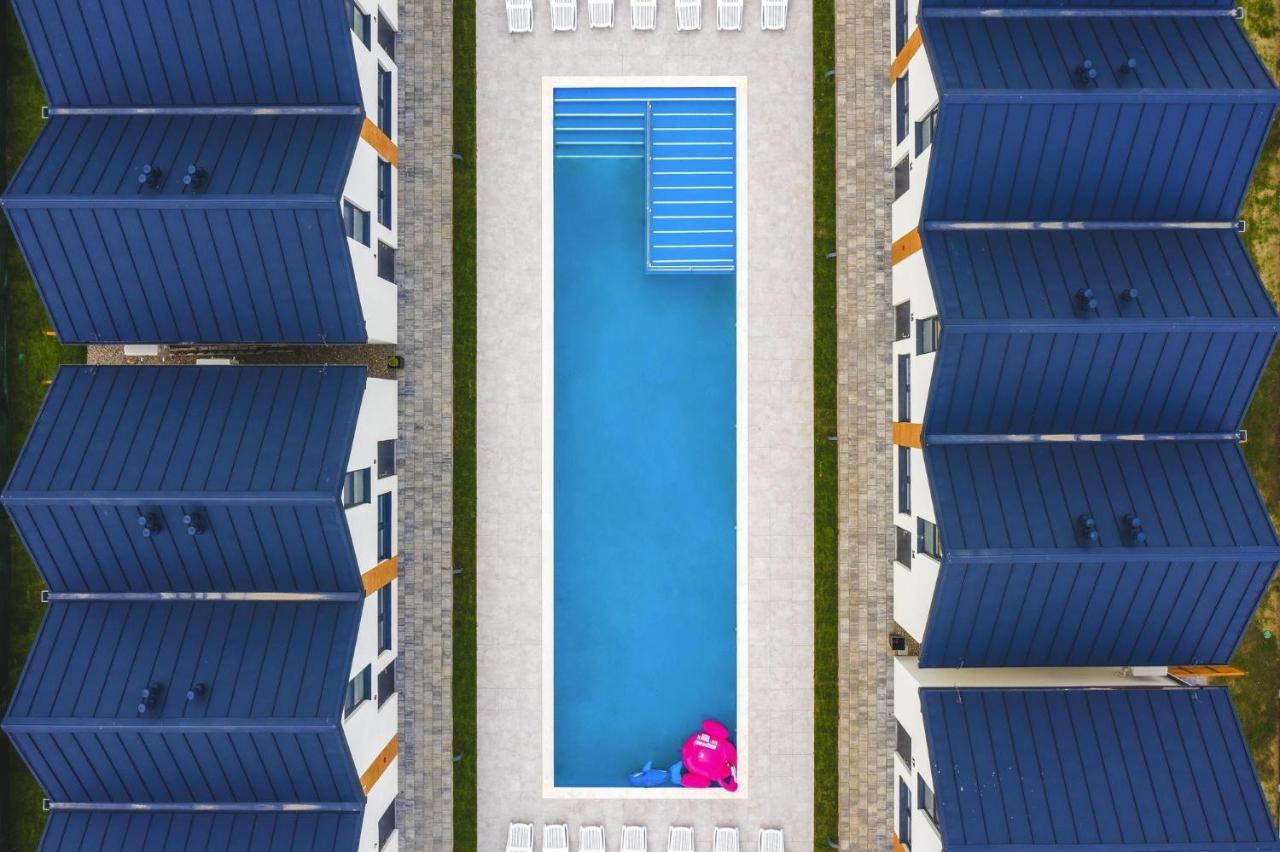 Holiday Complex With Pool, ريفال المظهر الخارجي الصورة